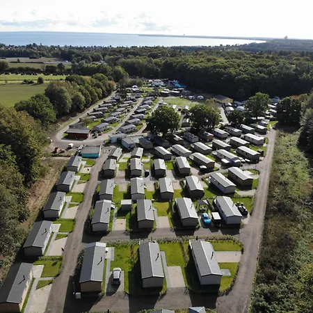 Holiday home Ostseecamp Luebecker Bucht 